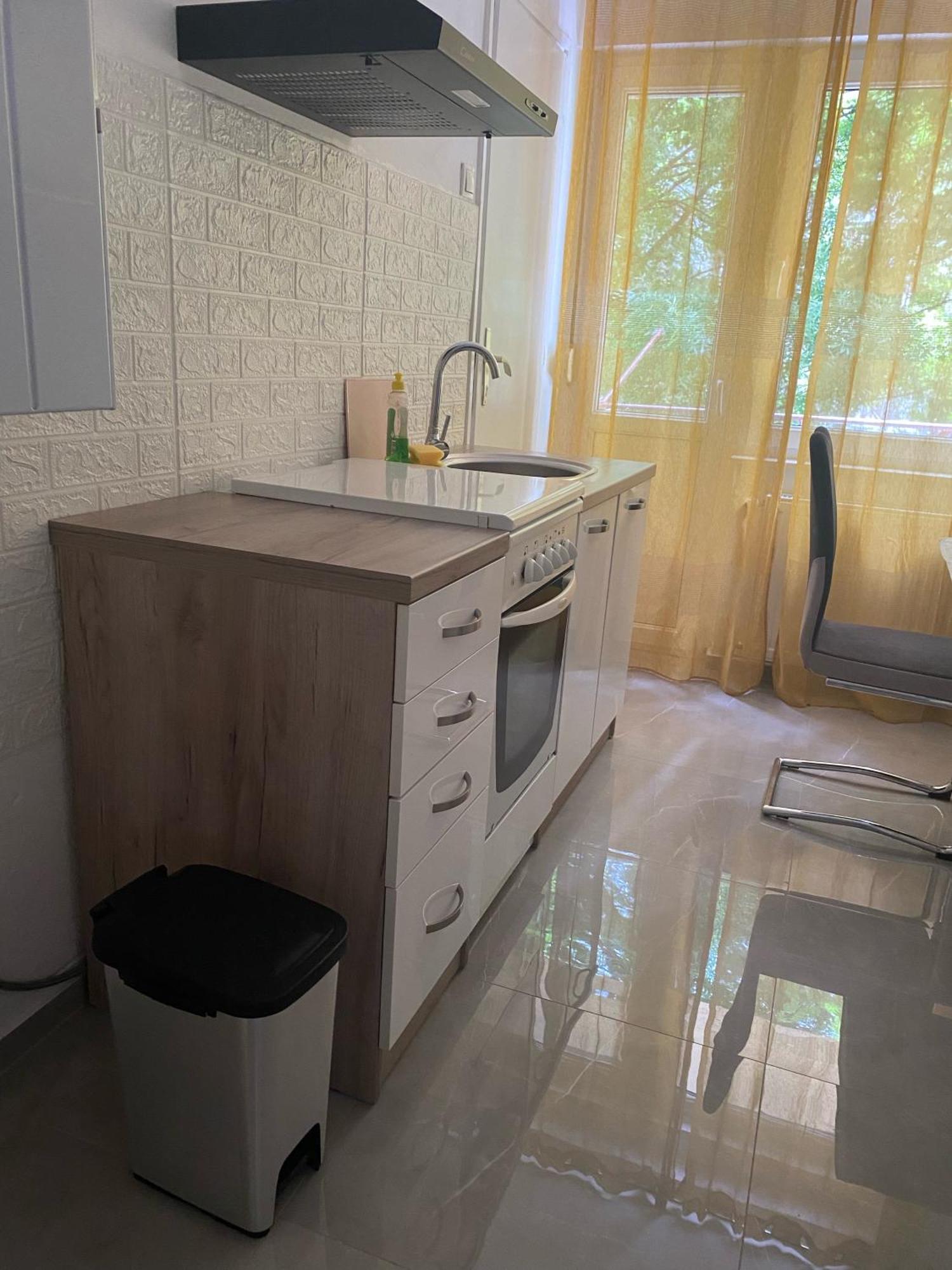 Astoria Apartment วาราชดีน ภายนอก รูปภาพ