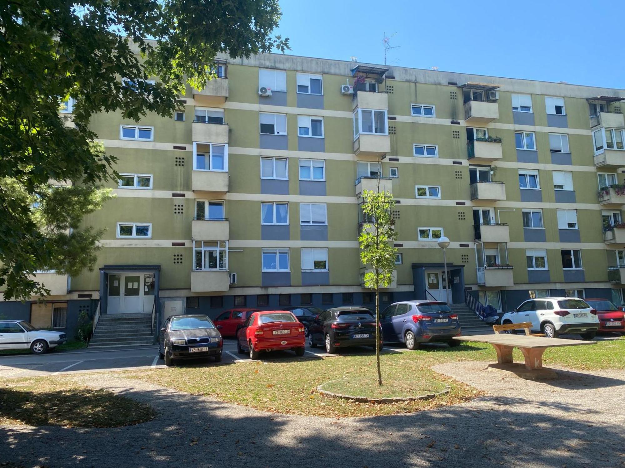Astoria Apartment วาราชดีน ภายนอก รูปภาพ